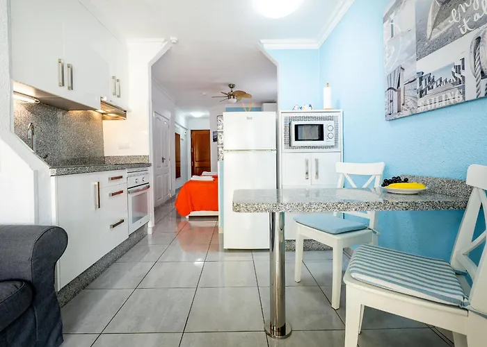 Great Location 30 شقة *